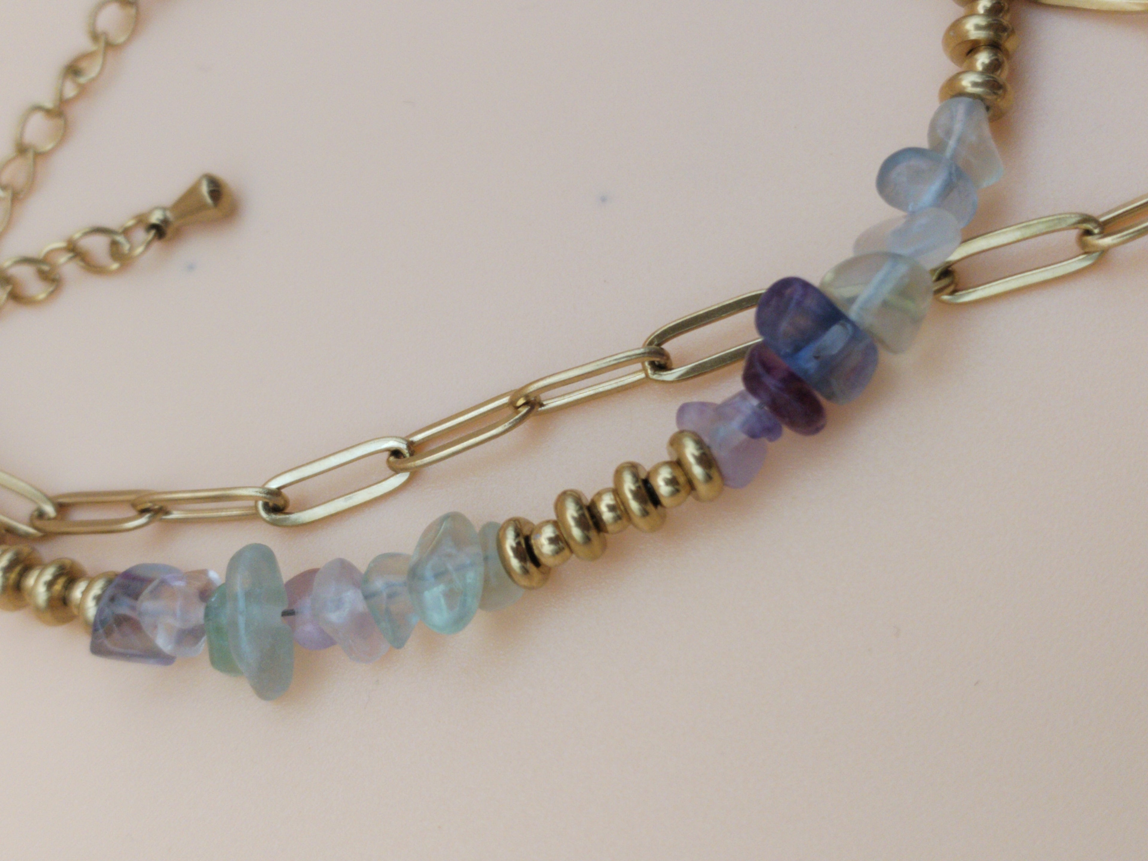 Bracelet raffiné en fluorine naturelle multicolore – qualité A