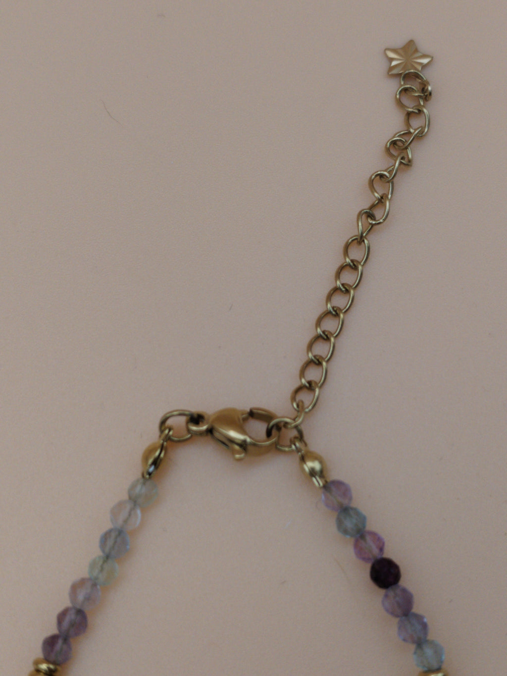 Bracelet Améthyste &amp; Perles Dorées – Qualité A