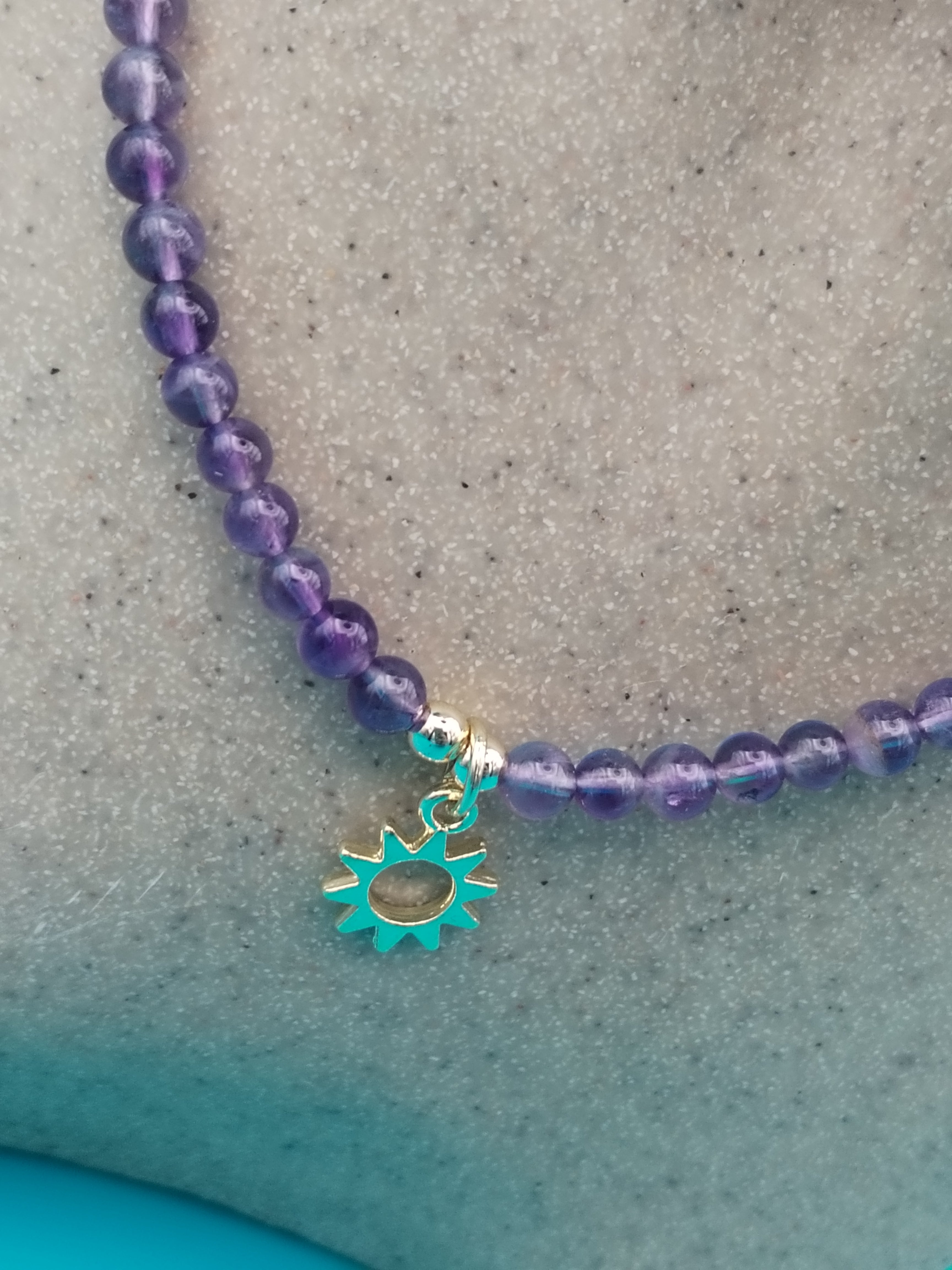 Collier ajustable Améthyste avec pendentif soleil