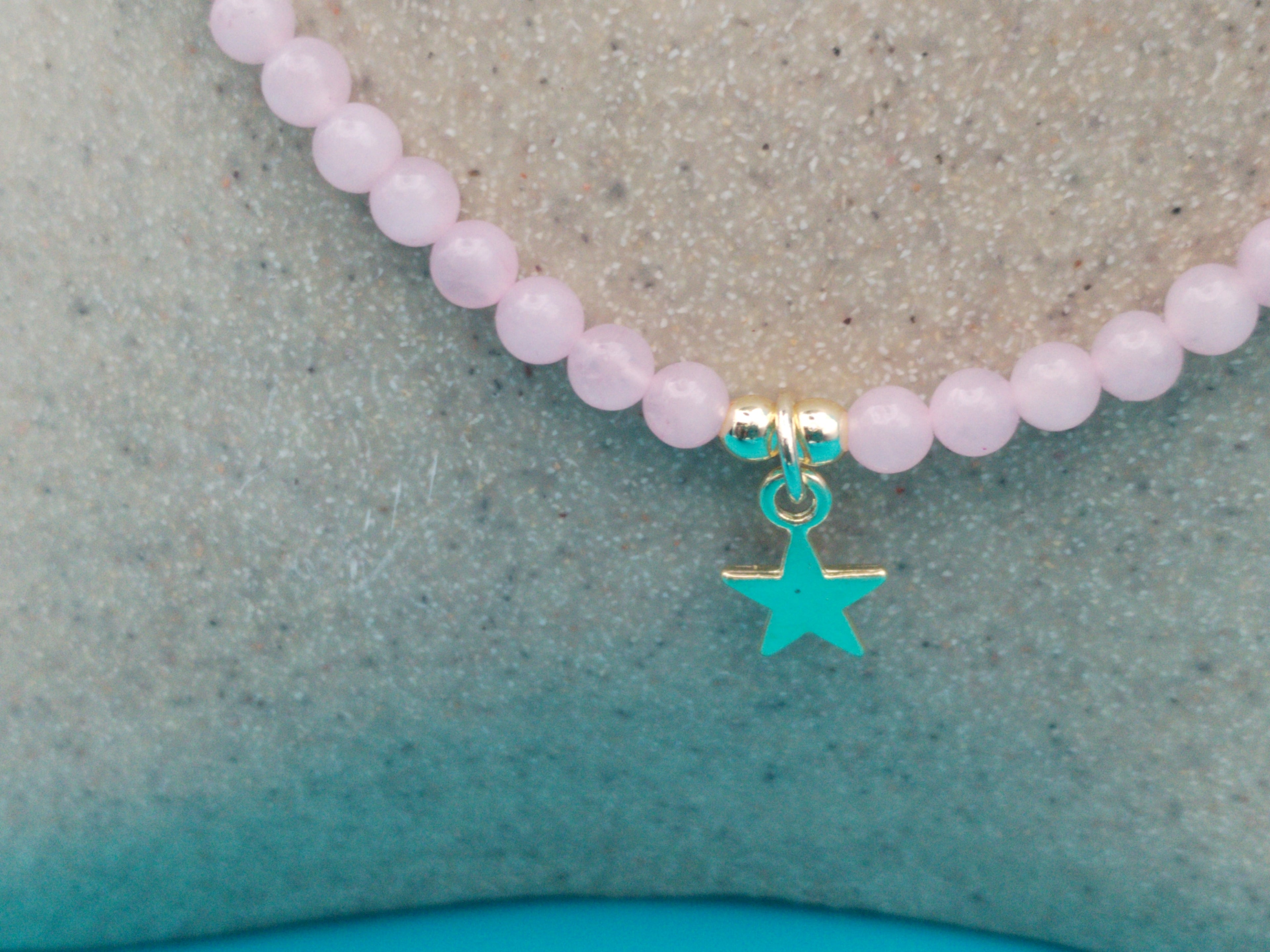 Collier ajustable Quartz rose avec pendentif étoile