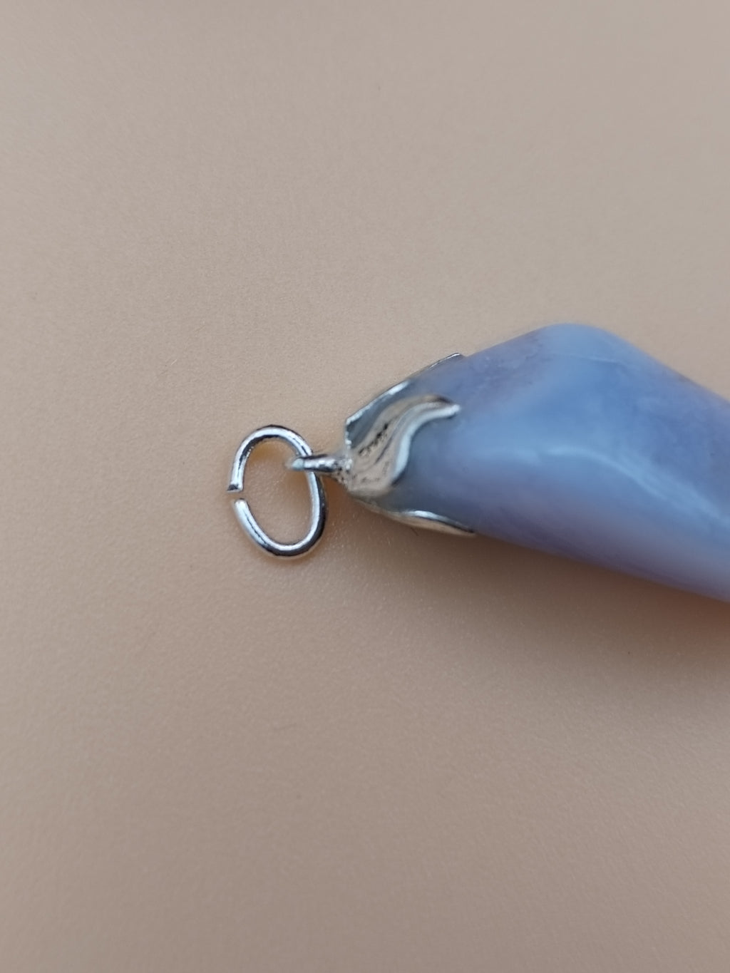 Pendentif Calcédoine naturelle – Qualité A