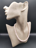 Collier élégant en perles de Majorque rose/beige  nacrées