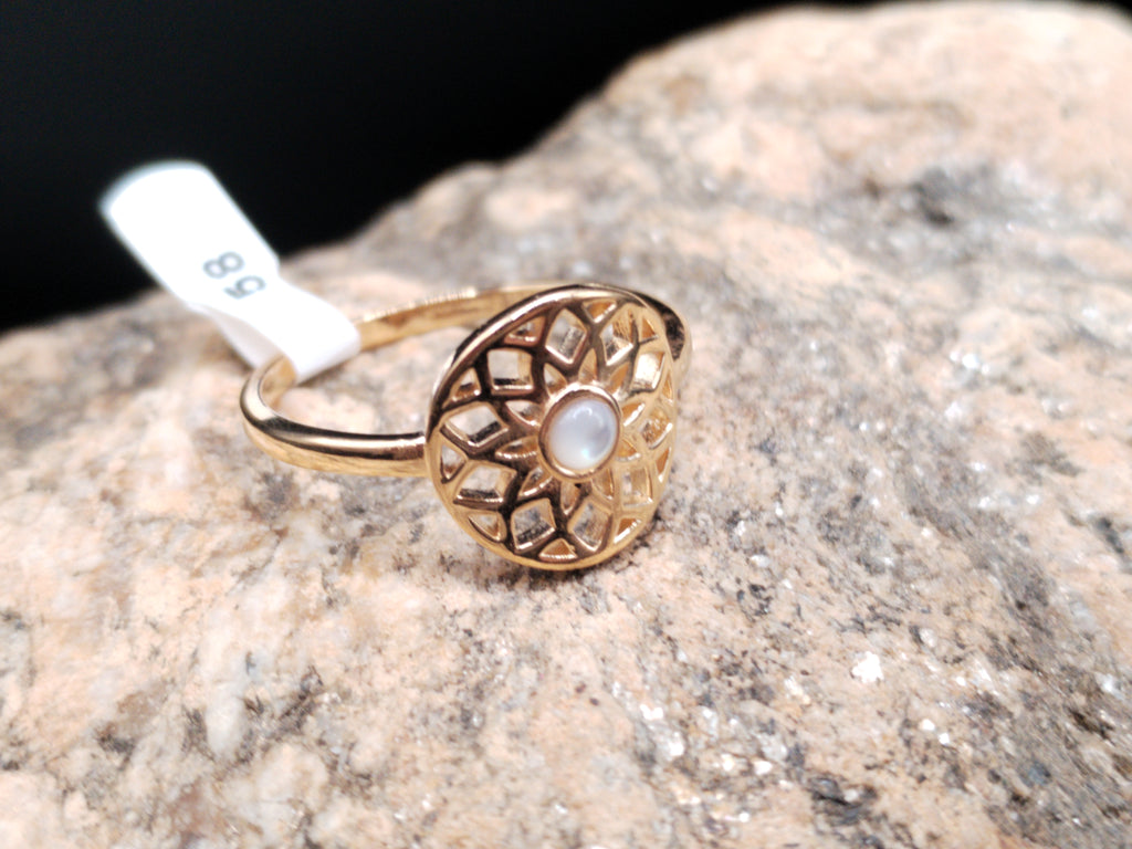 Bague rosace nacre plaqué or