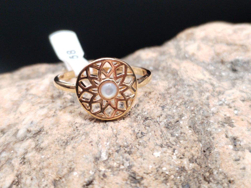Bague rosace nacre plaqué or