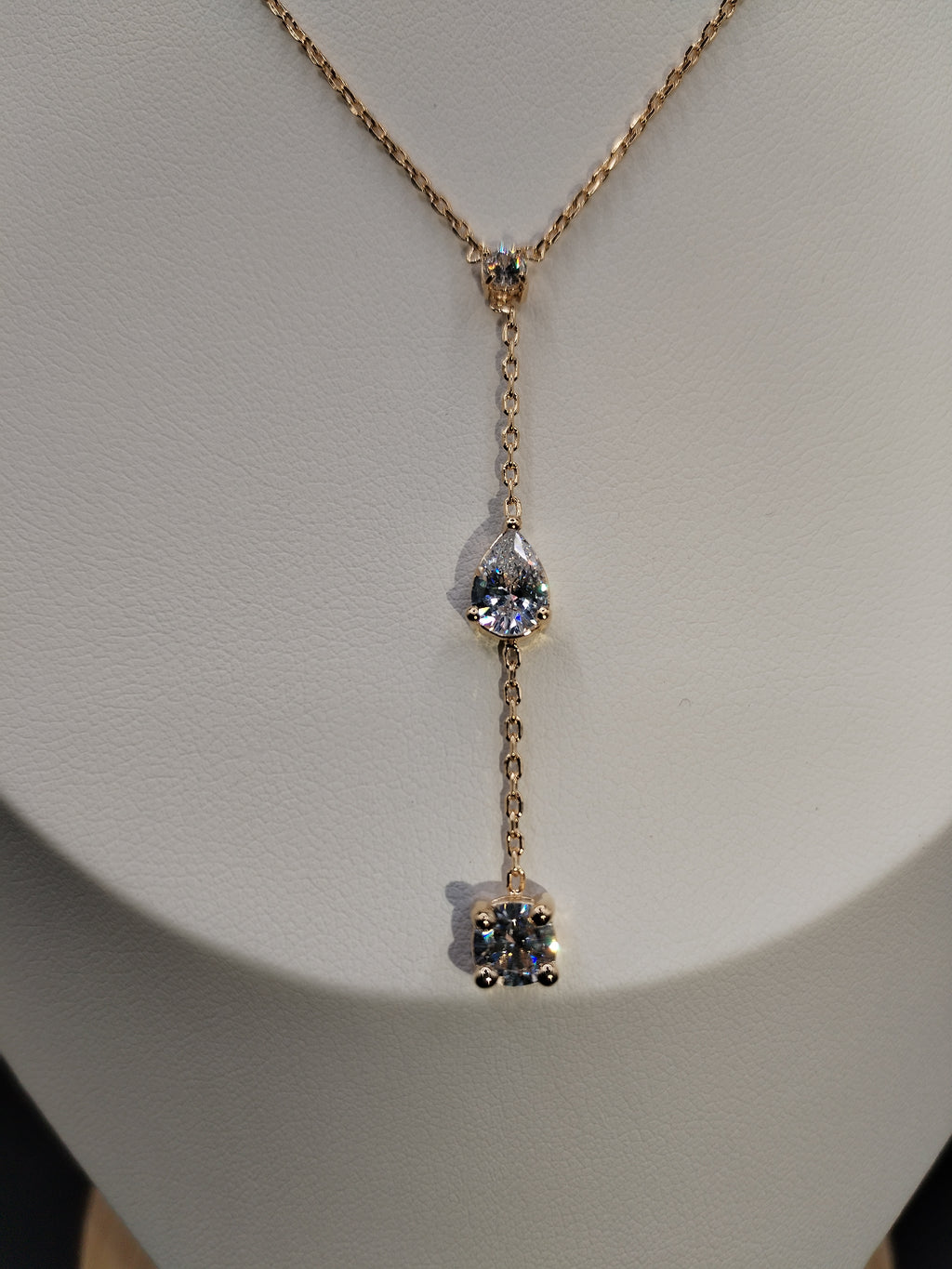 Collier Y plaqué or & oxydes scintillants